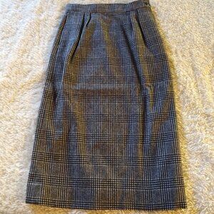 Pendleton Black and Gray Plaid Skirt